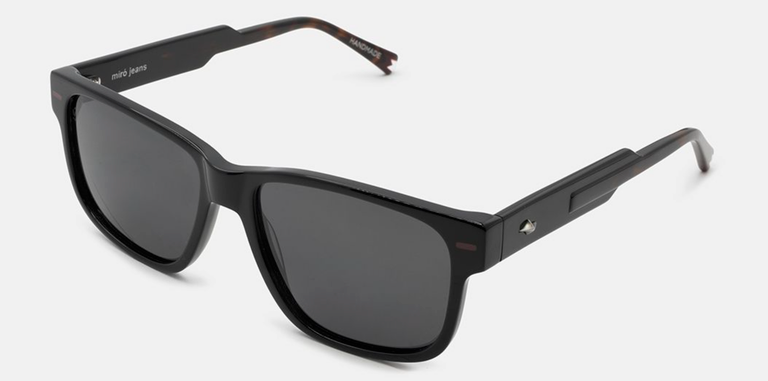 Centro Óptico Anton Miro Jeans