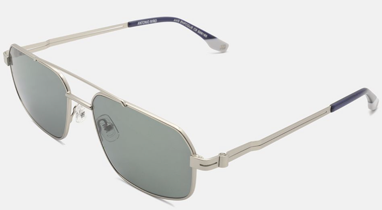 Centro Óptico Anton Miro Jeans