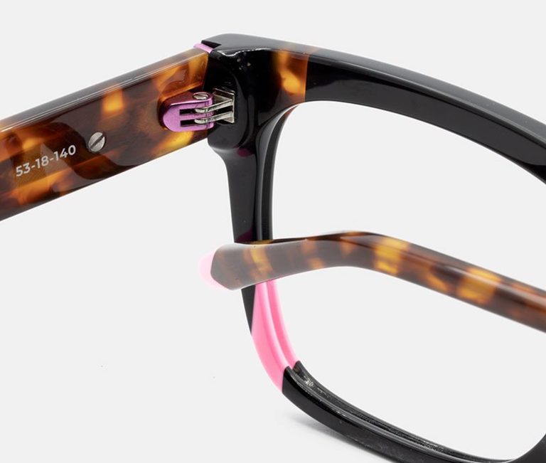 Centro Óptico Anton MiroJeans